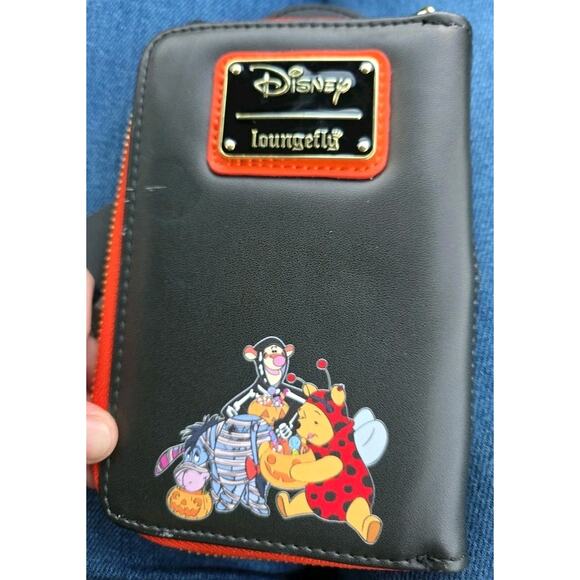Loungefly Disney Winnie The Pooh Skeleton Tigger Ziparound Wallet Glow New - Picture 2 of 9